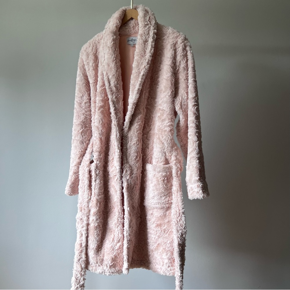 Soft Pink Robe - Picture 7 of 7